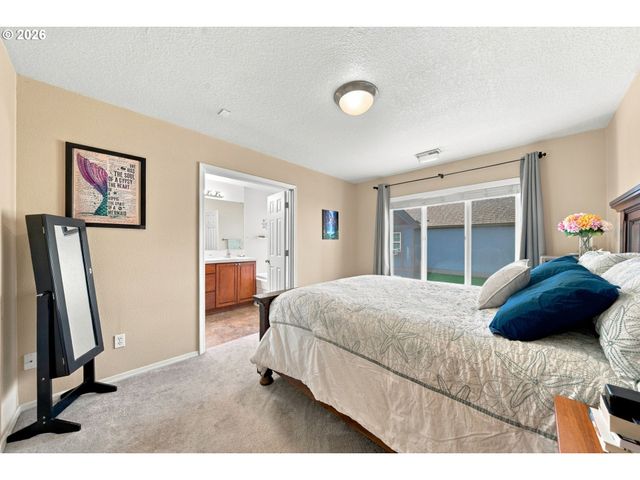 1027 Se NAZOMI Ave, Hillsboro, OR 97123