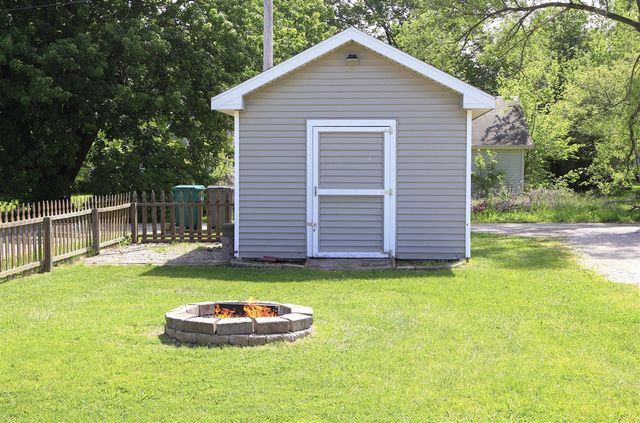 406 N Elm Street, Three Oaks, MI 49128