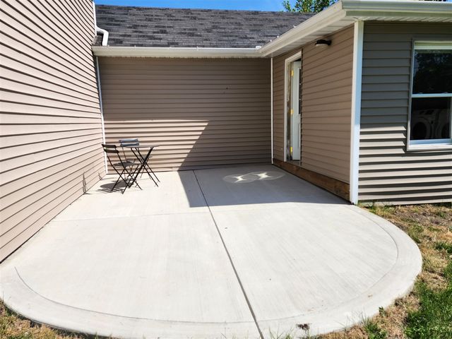 406 N Elm Street, Three Oaks, MI 49128