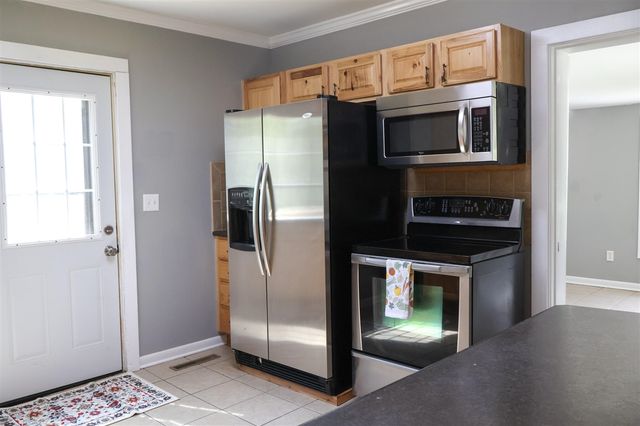 406 N Elm Street, Three Oaks, MI 49128