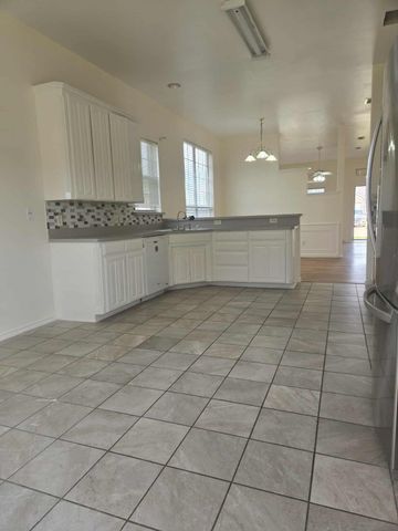 9021 River Trails Boulevard, Fort Worth, TX 76118