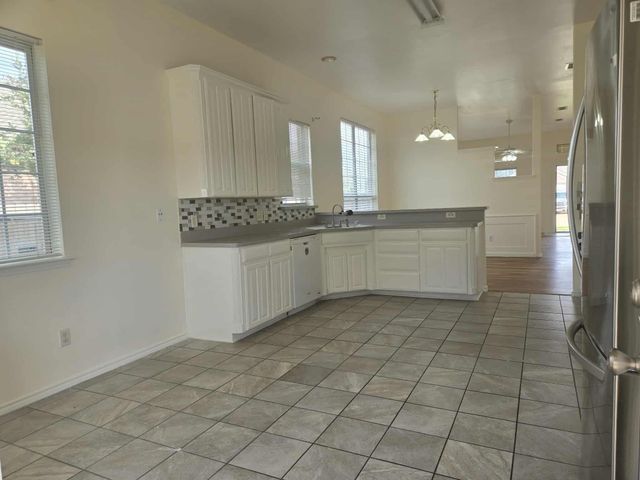 9021 River Trails Boulevard, Fort Worth, TX 76118