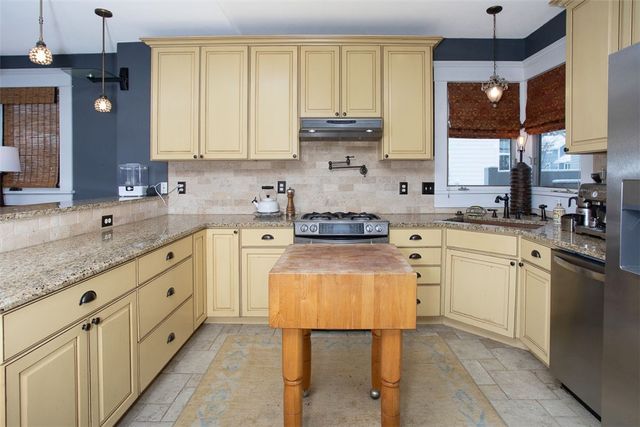 515 Hauser Avenue N, Red Lodge, MT 59068