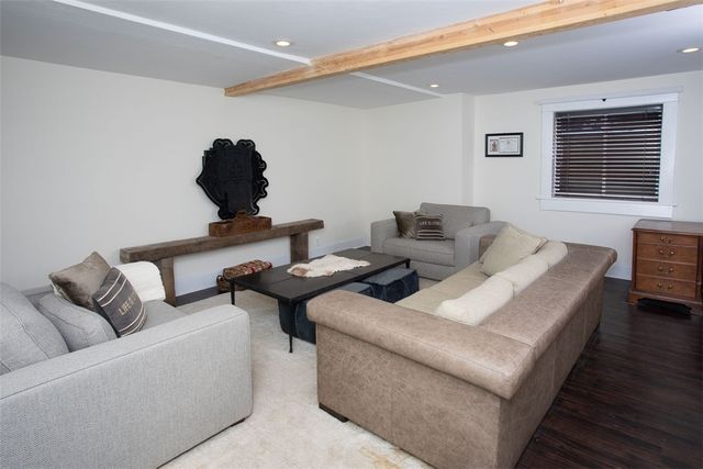 515 Hauser Avenue N, Red Lodge, MT 59068