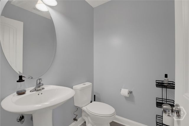 384 Manchester Court, Midway, GA 31320