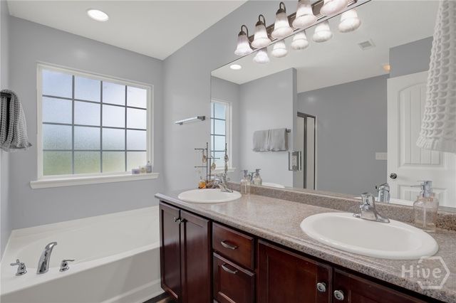 384 Manchester Court, Midway, GA 31320