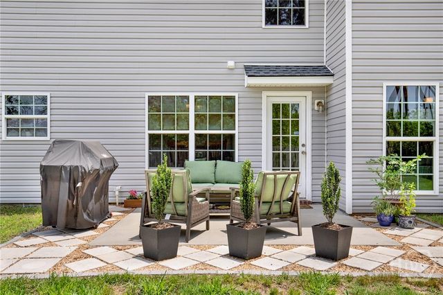 384 Manchester Court, Midway, GA 31320