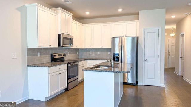 3472 Lakeview Creek, Lithonia, GA 30038