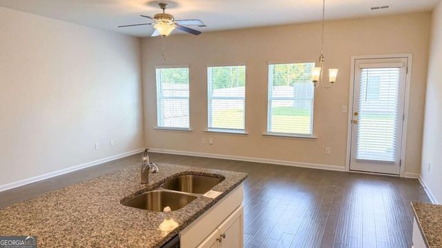 3472 Lakeview Creek, Lithonia, GA 30038