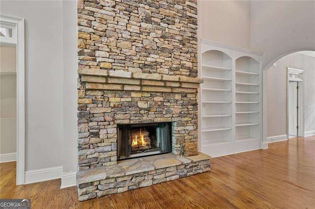 35 E Harbor Drive, Dawsonville, GA 30534