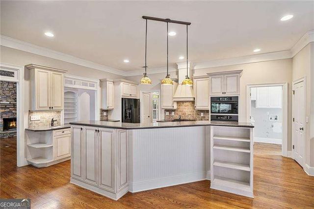 35 E Harbor Drive, Dawsonville, GA 30534