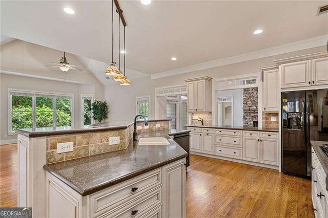 35 E Harbor Drive, Dawsonville, GA 30534