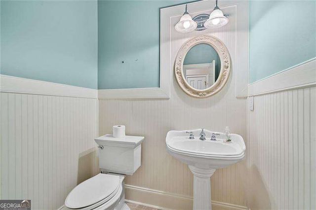 35 E Harbor Drive, Dawsonville, GA 30534