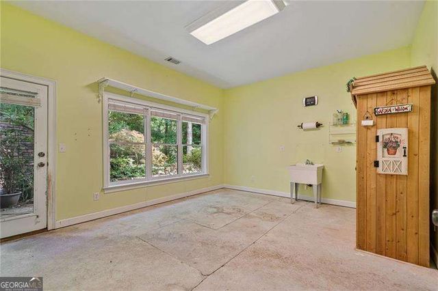 35 E Harbor Drive, Dawsonville, GA 30534