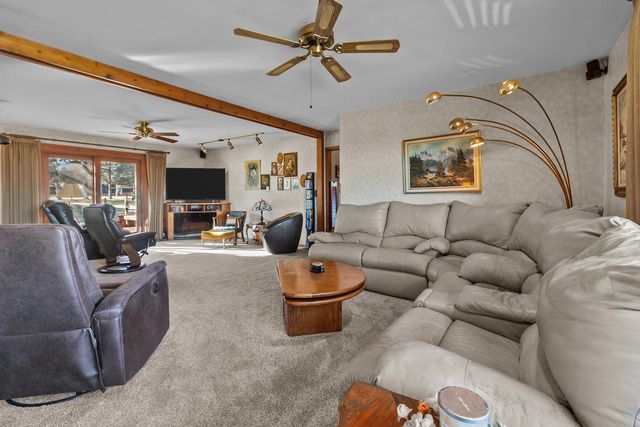 W295S10874 Highway ES, Mukwonago, WI 53149