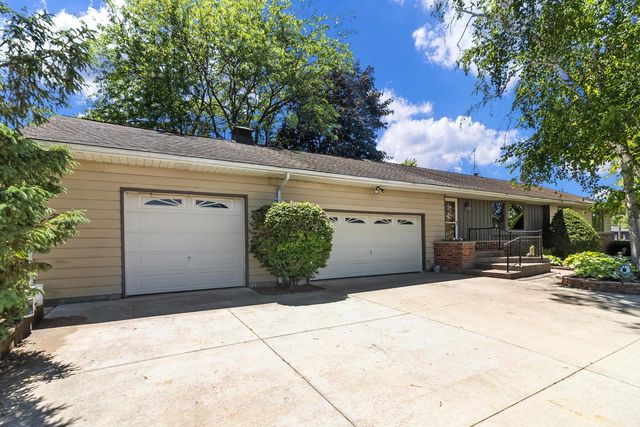 W295S10874 Highway ES, Mukwonago, WI 53149