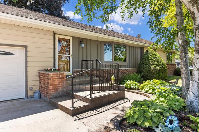 W295S10874 Highway ES, Mukwonago, WI 53149