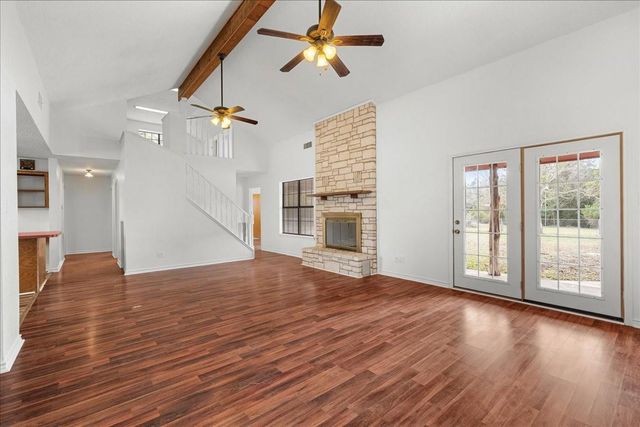 620 Panorama Road, La Grange, TX 78945