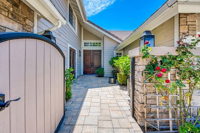 23271 Via Dorado, Coto De Caza, CA 92679