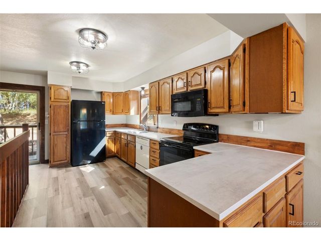 208 Illini Dr, Woodland Park, CO 80863