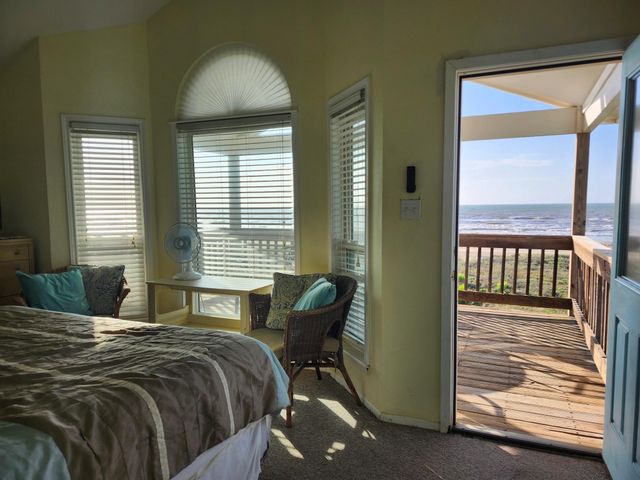 2422 Blue Water Highway CR257, Surfside Beach, TX 77541