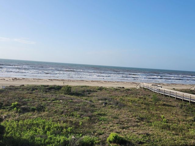 2422 Blue Water Highway CR257, Surfside Beach, TX 77541