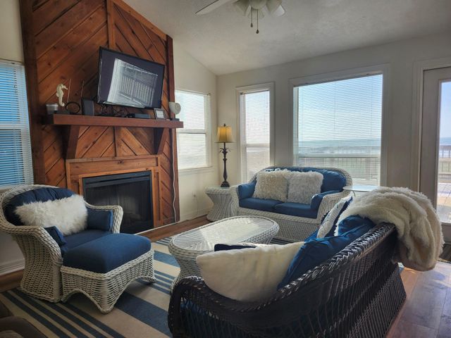2422 Blue Water Highway CR257, Surfside Beach, TX 77541