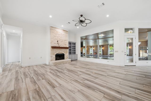 5501 Equestrian Drive, Granbury, TX 76049