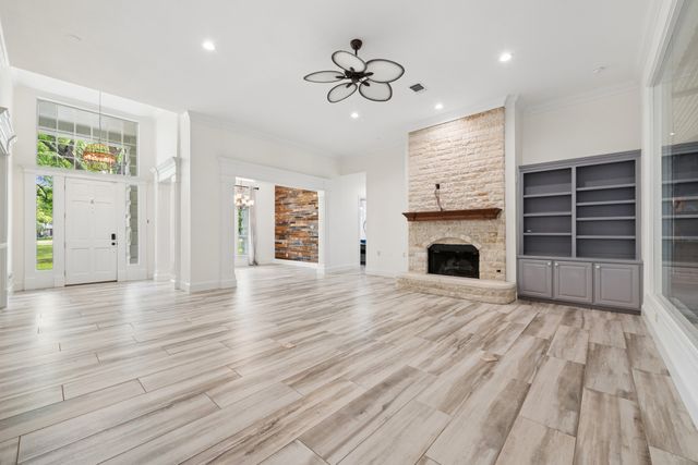 5501 Equestrian Drive, Granbury, TX 76049