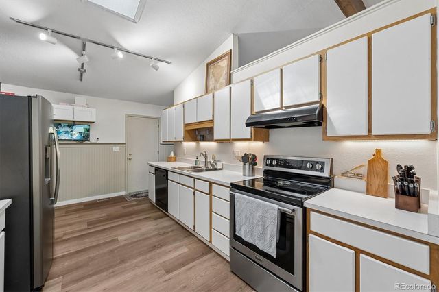 12044 E Maple Avenue, Aurora, CO 80012