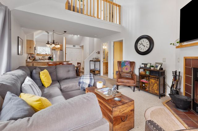 329 Village Circle V8, Killington, VT 05751