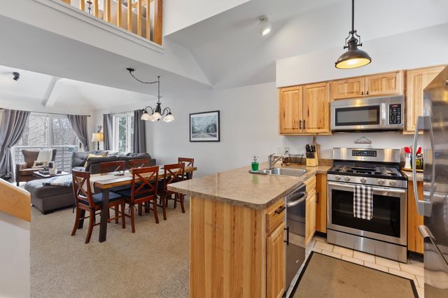 329 Village Circle V8, Killington, VT 05751