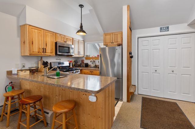 329 Village Circle V8, Killington, VT 05751