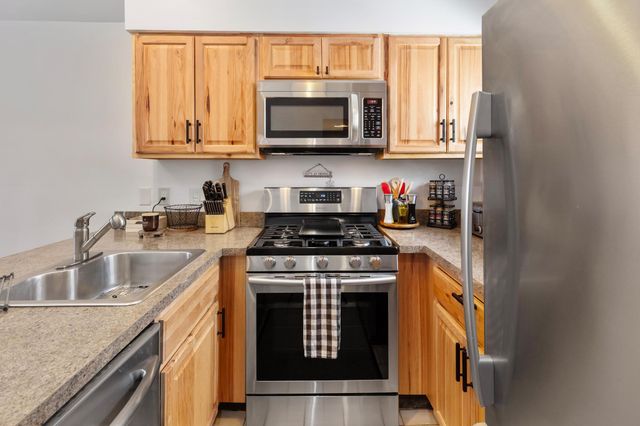 329 Village Circle V8, Killington, VT 05751