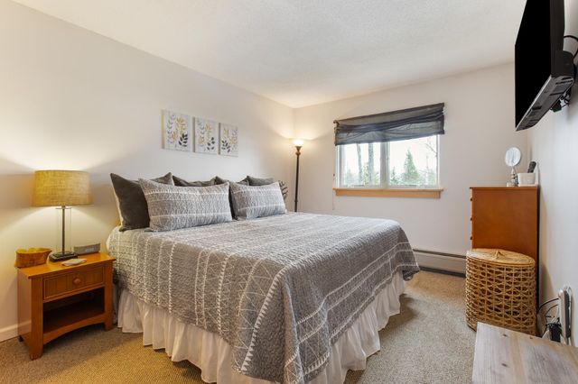 329 Village Circle V8, Killington, VT 05751