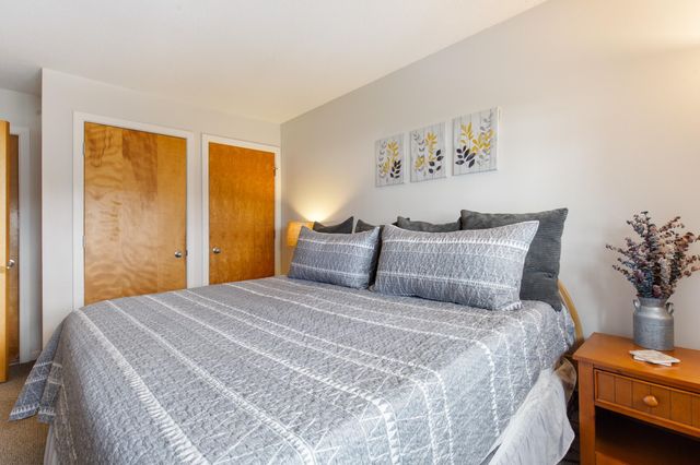 329 Village Circle V8, Killington, VT 05751