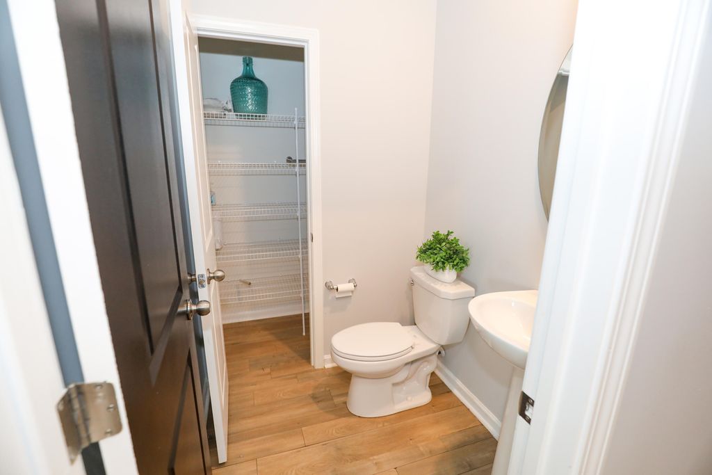 Image 11 of property listing at 208 Garden Lily Lane, Summerville, SC 29485