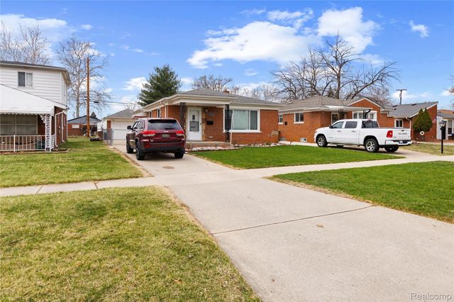 4692 McKinley Street, Dearborn Heights, MI 48125
