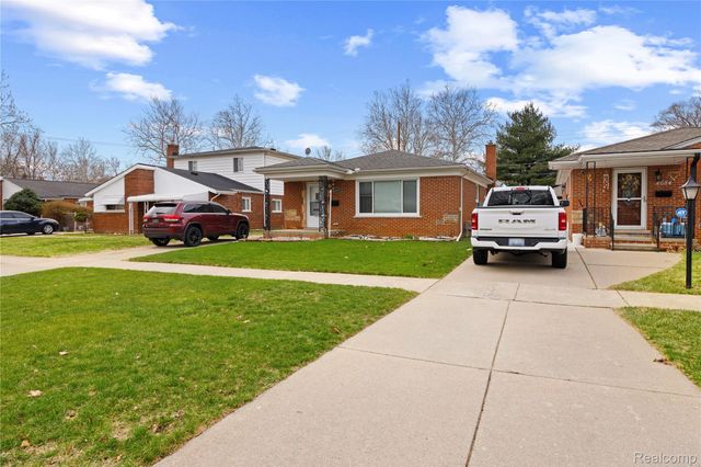 4692 McKinley Street, Dearborn Heights, MI 48125