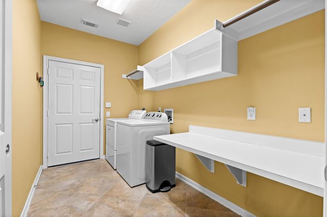 15 Dardenelle Court, Conroe, TX 77384