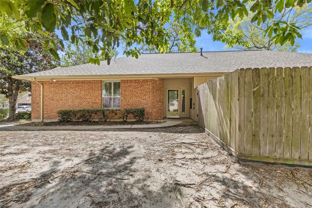 15 Dardenelle Court, Conroe, TX 77384