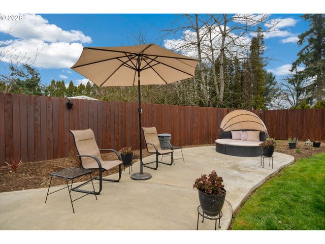 4527 Nw CENTER Ct, Camas, WA 98607