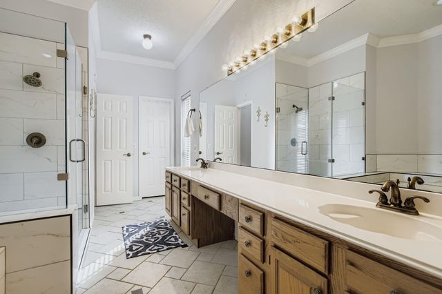 7530 Dogwood Falls Road, Houston, TX 77095