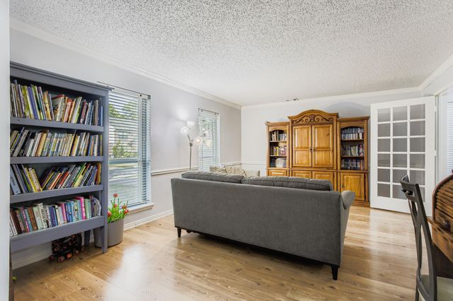 7530 Dogwood Falls Road, Houston, TX 77095