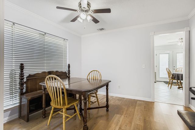 7530 Dogwood Falls Road, Houston, TX 77095