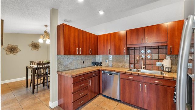 804 SCOTT LAKE VILLAGE N, Lakeland, FL 33813