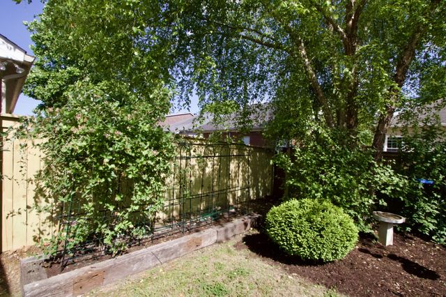 1620 Harpeth Run Dr, Nashville, TN 37221
