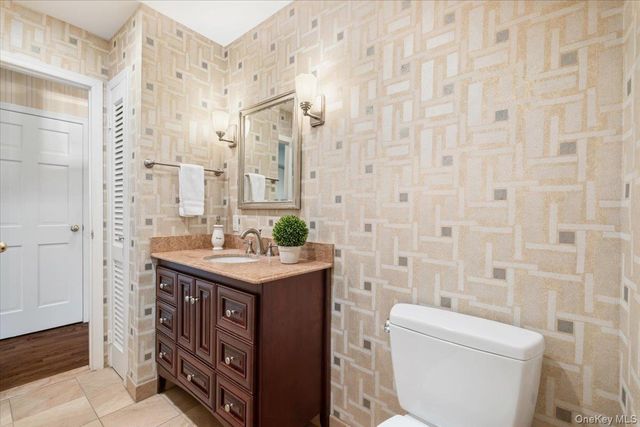 71 Midchester Avenue, White Plains, NY 10606