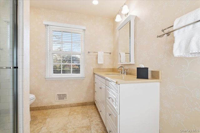 71 Midchester Avenue, White Plains, NY 10606