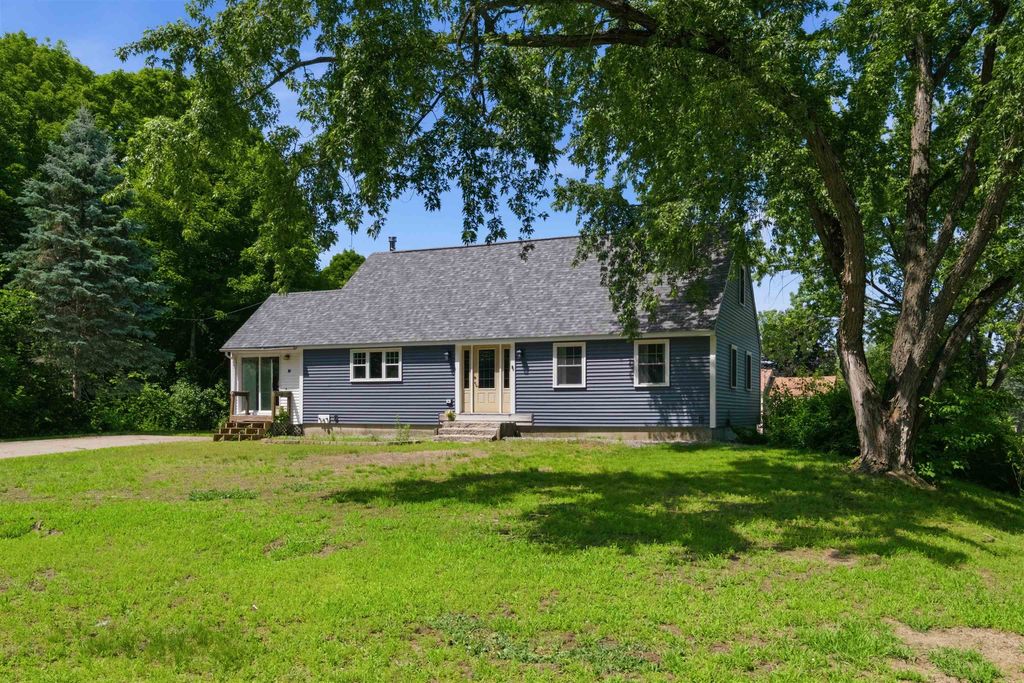 15 Henderson Road, Gilford, NH 03249